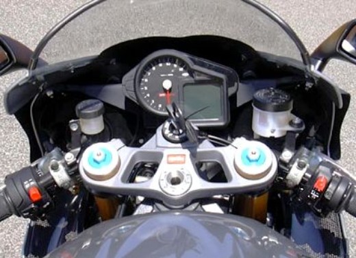 Aprilia RSV 1000 R 2004 - Test Drive - Fotogallery - 15